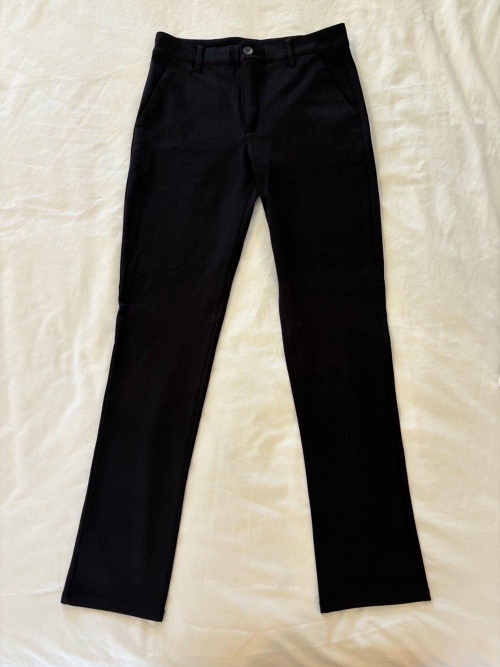 Men’s True Classic Black Comfort Chino Pants, size 31 x 32